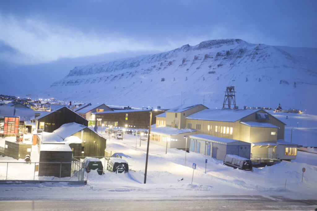 svalbard winter longyearbyen from radisson blu hotel william gray