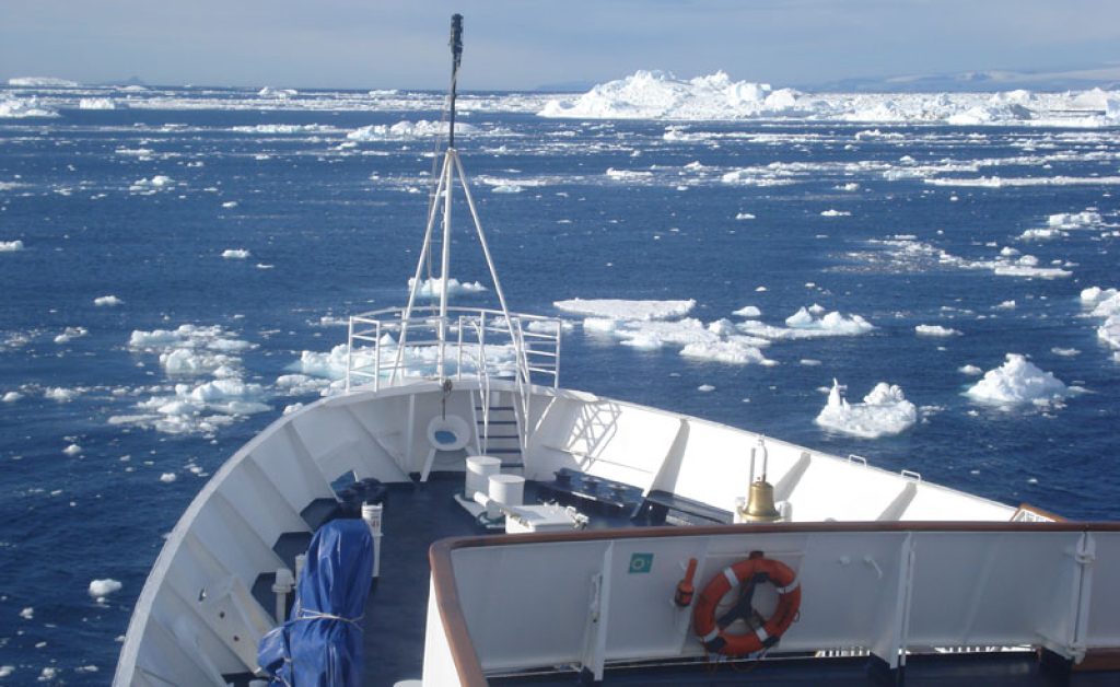 antarctica peninsula ships bow ll
