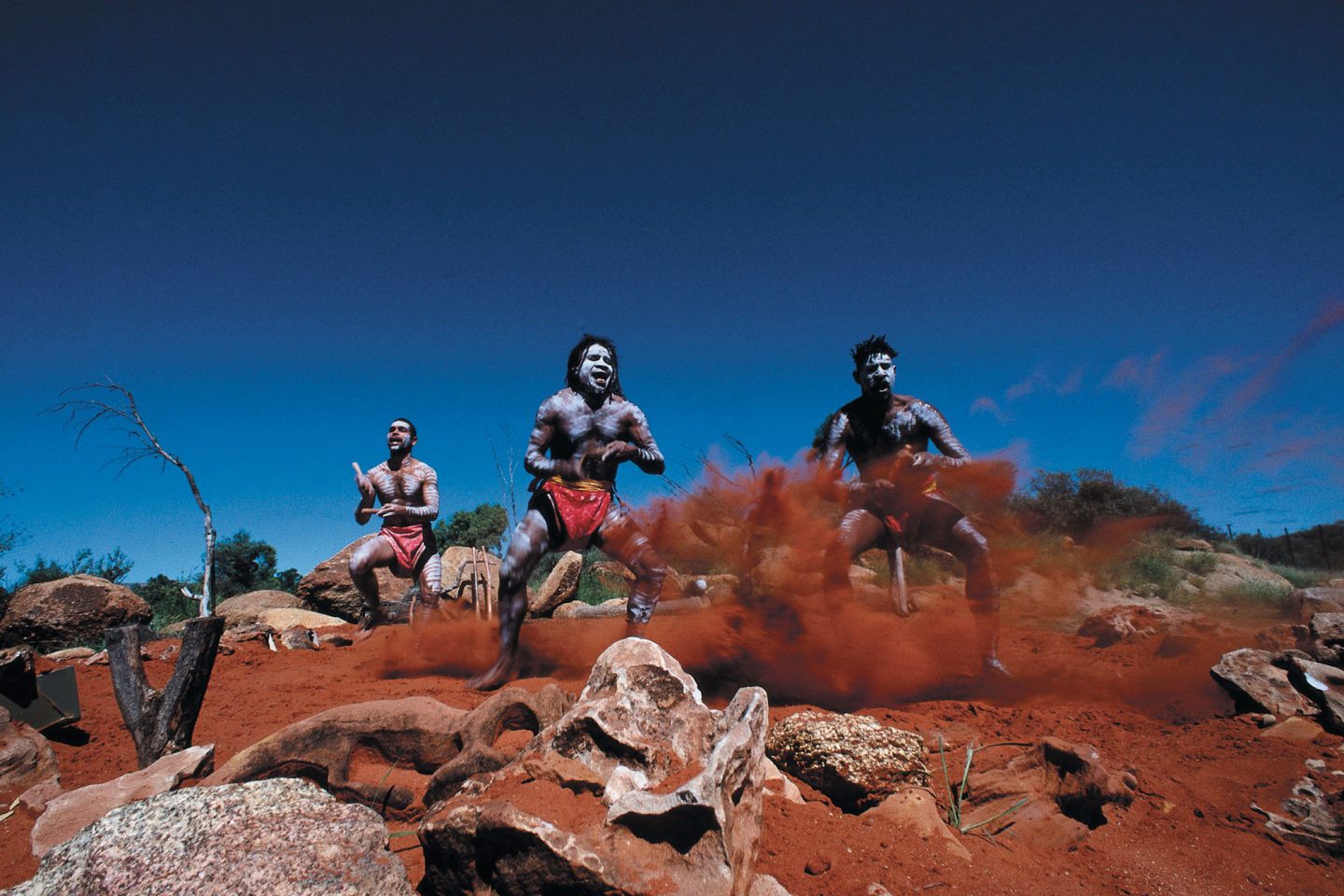 australia northern territory red centre aboriginal dance tnt