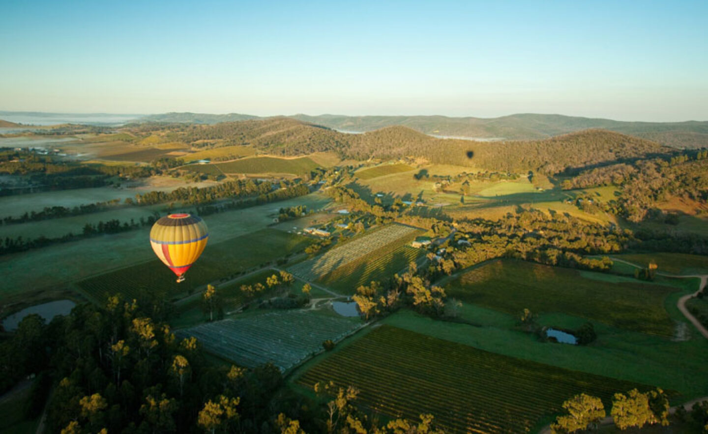 australia victoria yarra valley hot air balloon tv