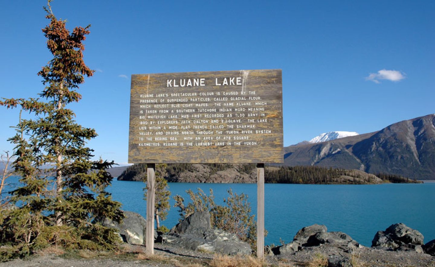 canada yukon kluane lake sign istk