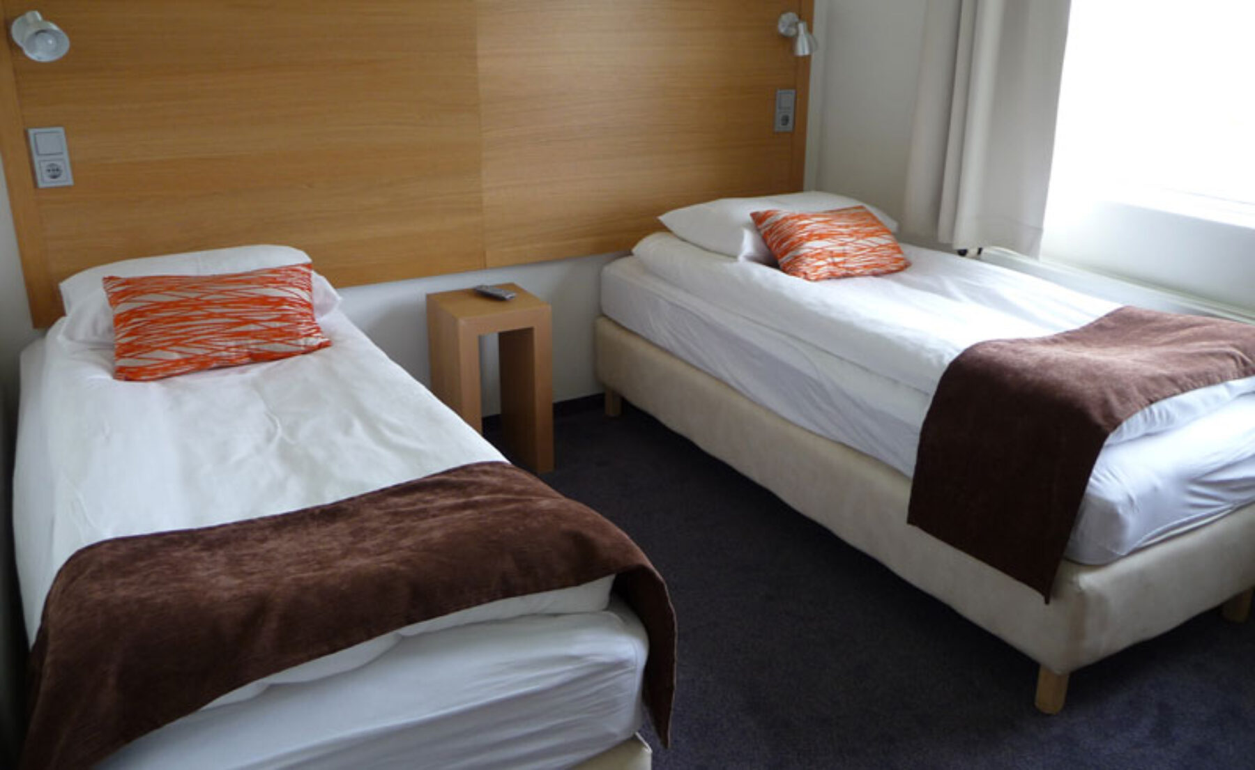 hotel hofn twin room