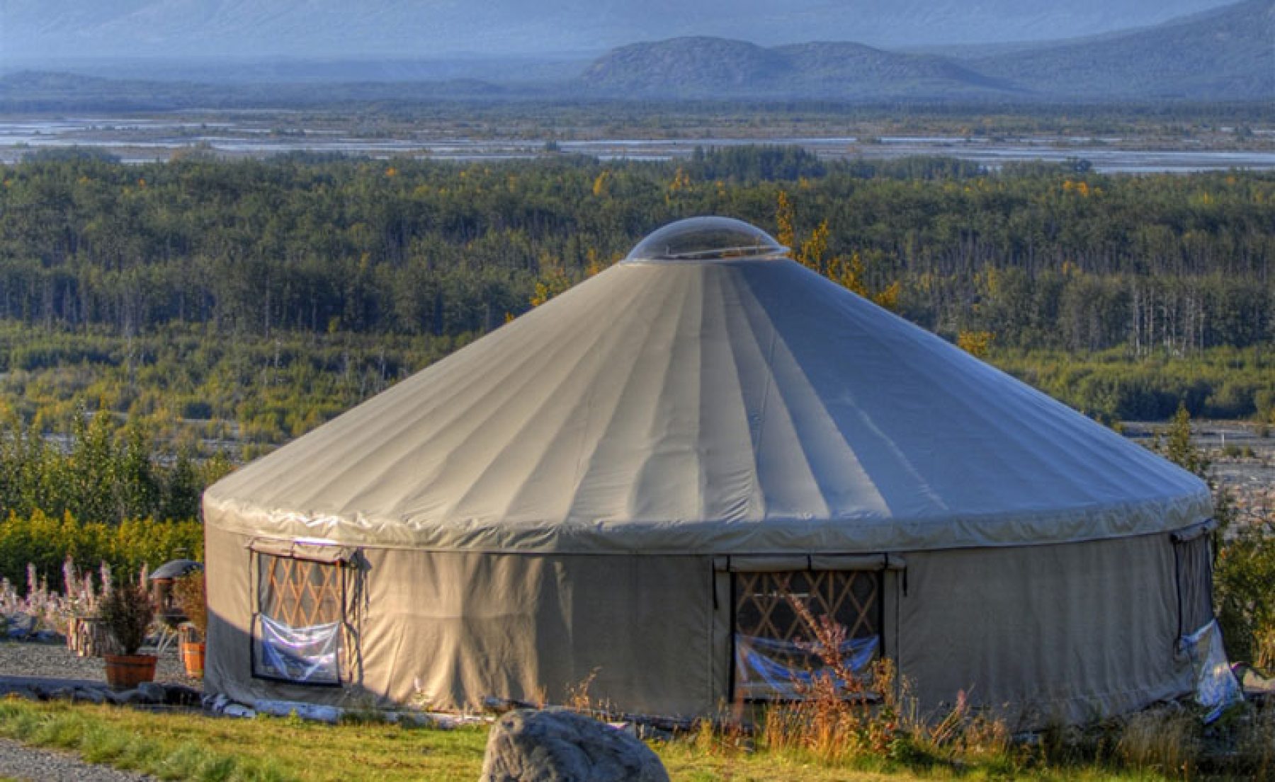 knik river lodge yurt