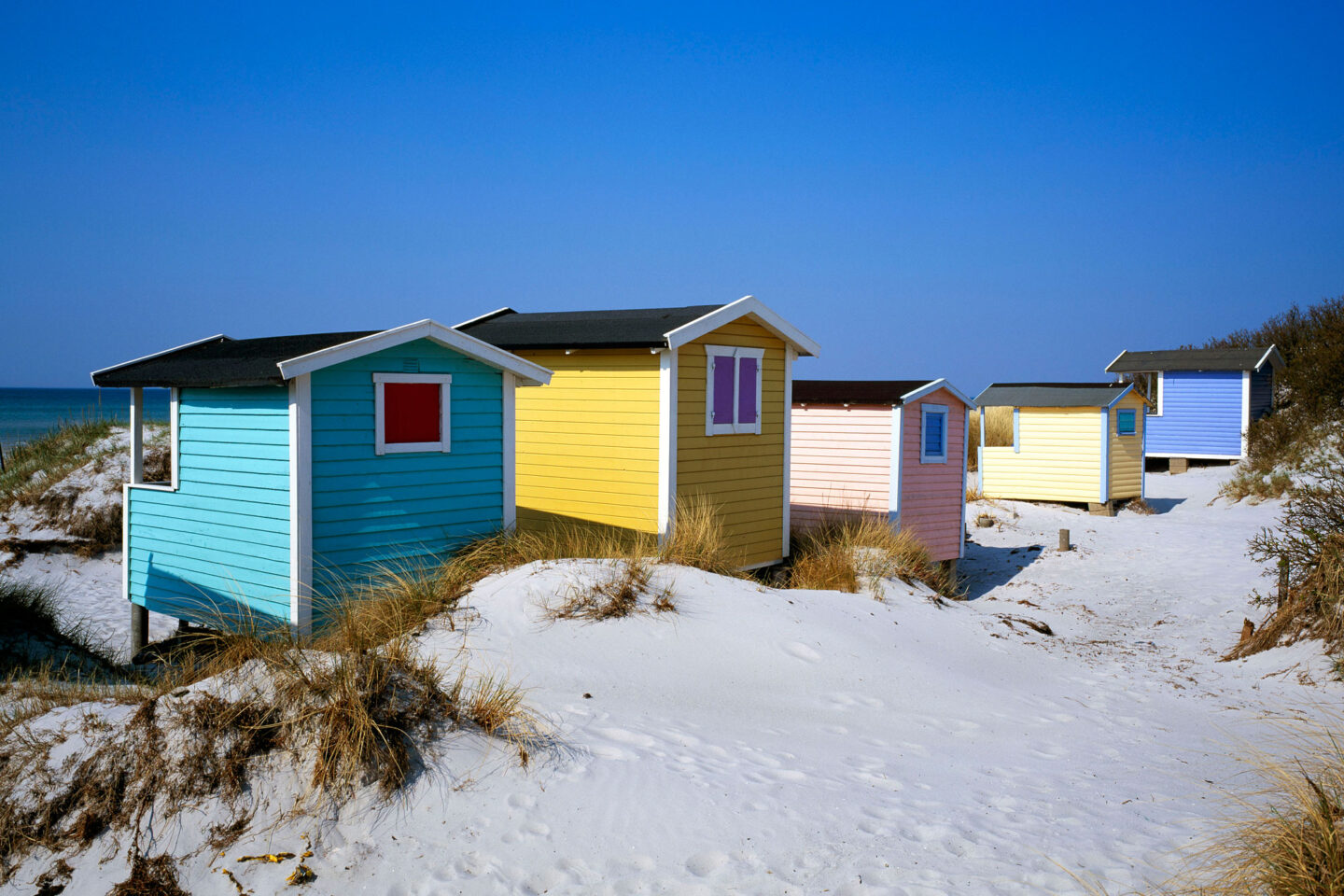 sweden skane beach huts vskne