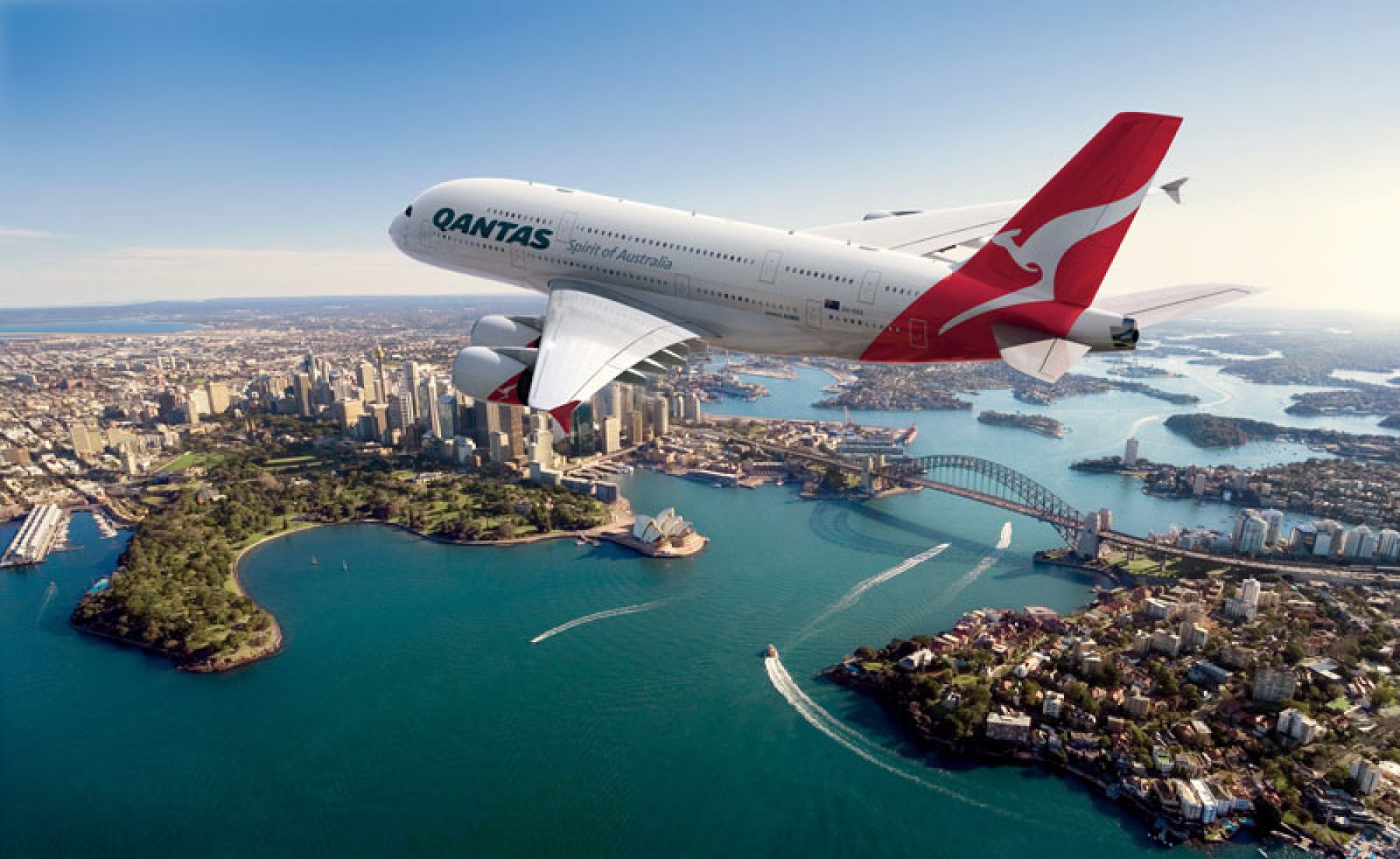 australia qantas aircraft over sydney