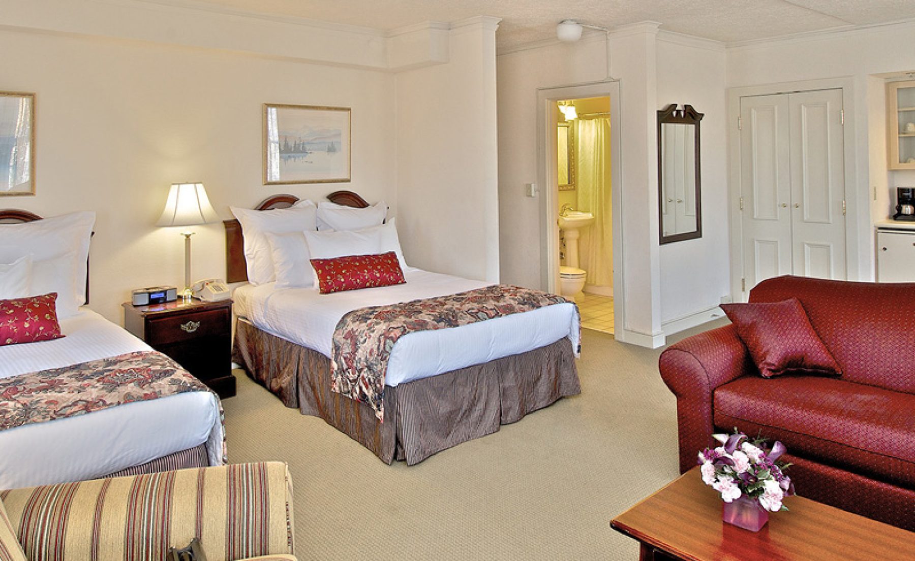 historic anchorage hotel bedroom