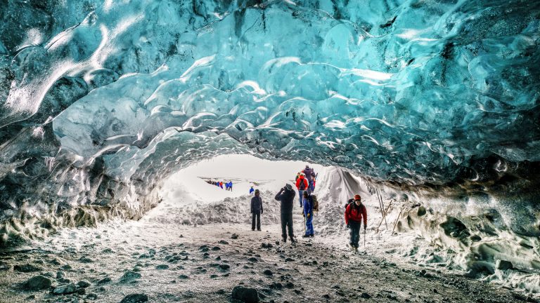 Breidamerkurjokull hikers glacier jpg