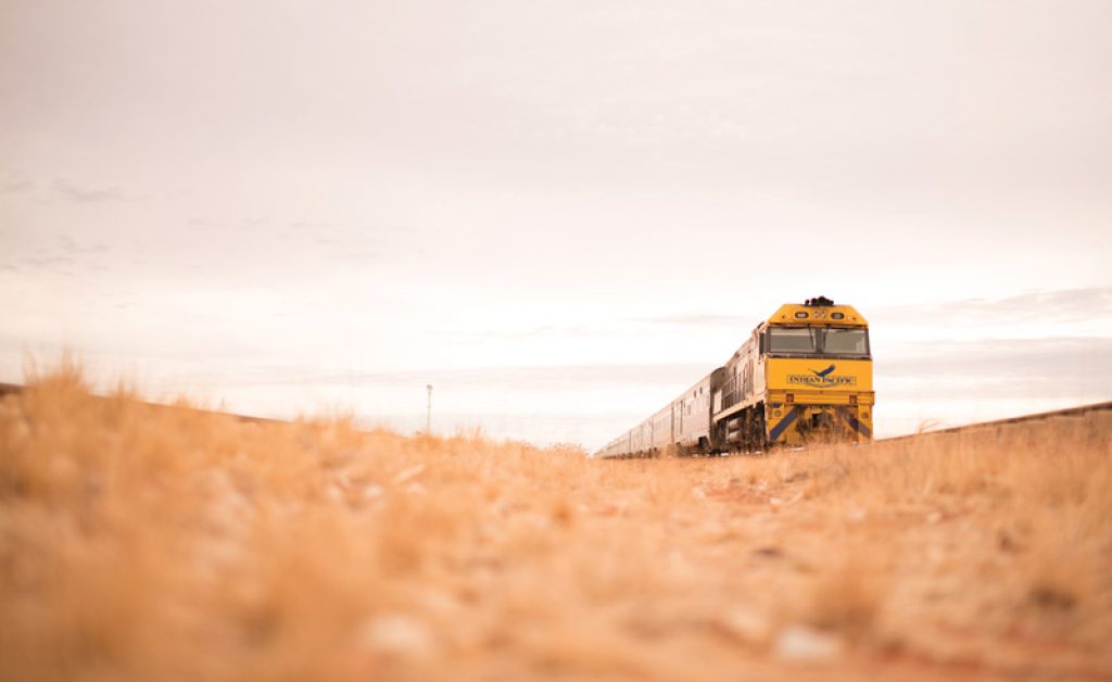 australia train indian pacific crossing the nullabor