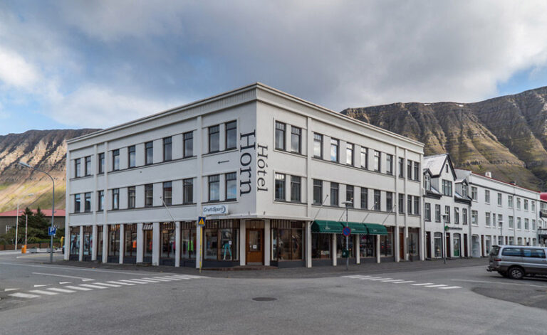 hotel horn exterior isjafjordur