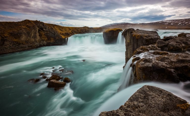 iain mallory Iceland blogone waterfall