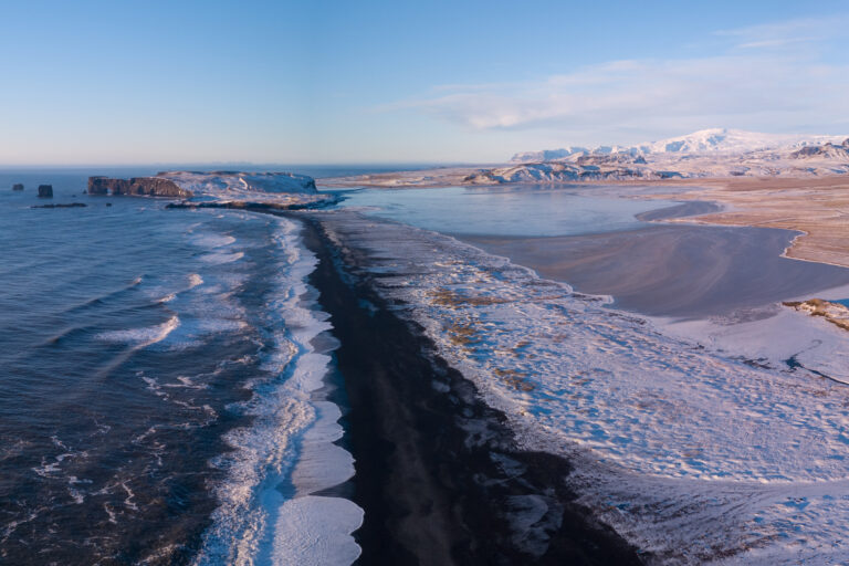 iceland south reynisfjara winter beach view istk
