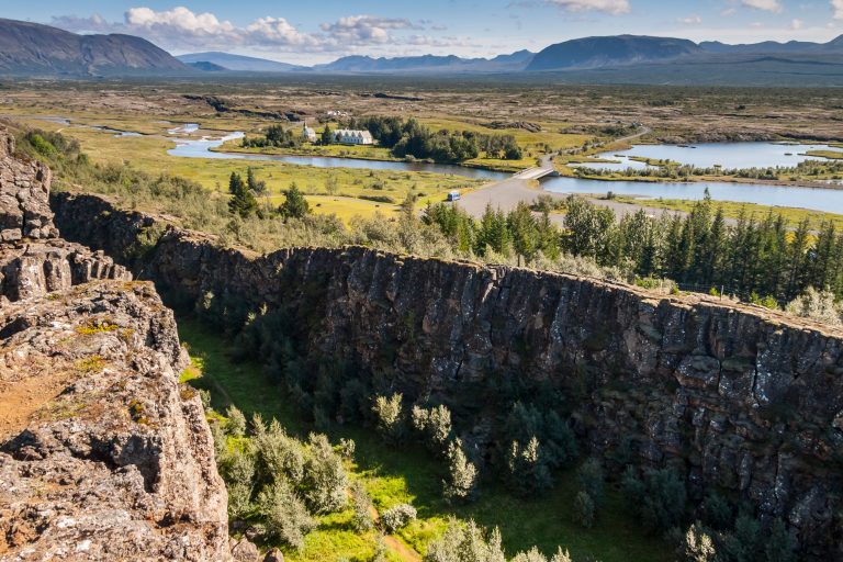 iceland south west thingvellir rift and view istk