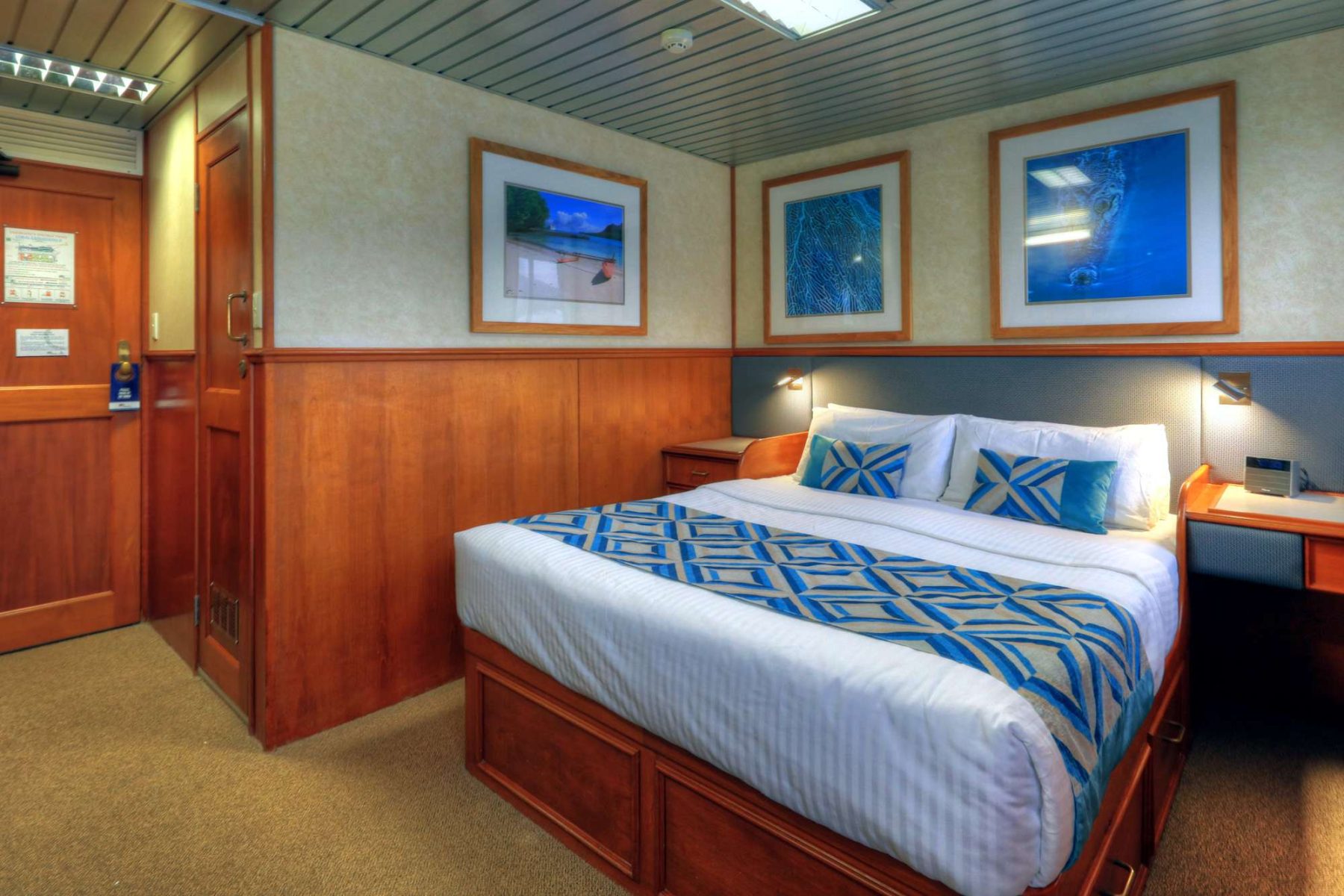 coral expeditions II ship stateroom double