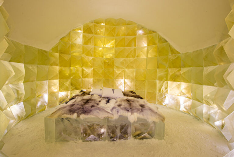 icehotel30 art suite golden ice by nicolas triboulot and jean marie guitera ak