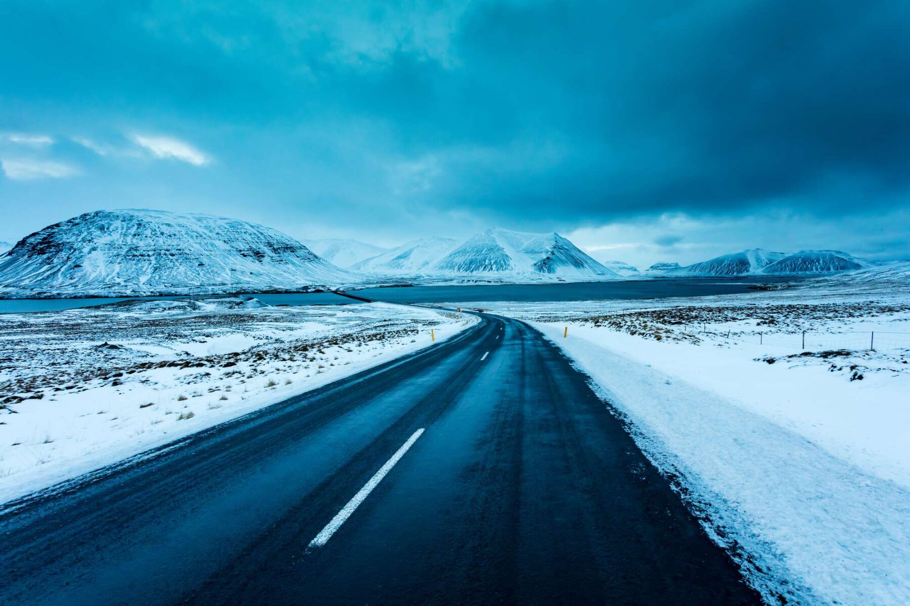 iceland snaefellsnes road to grundarfjordur winter istk