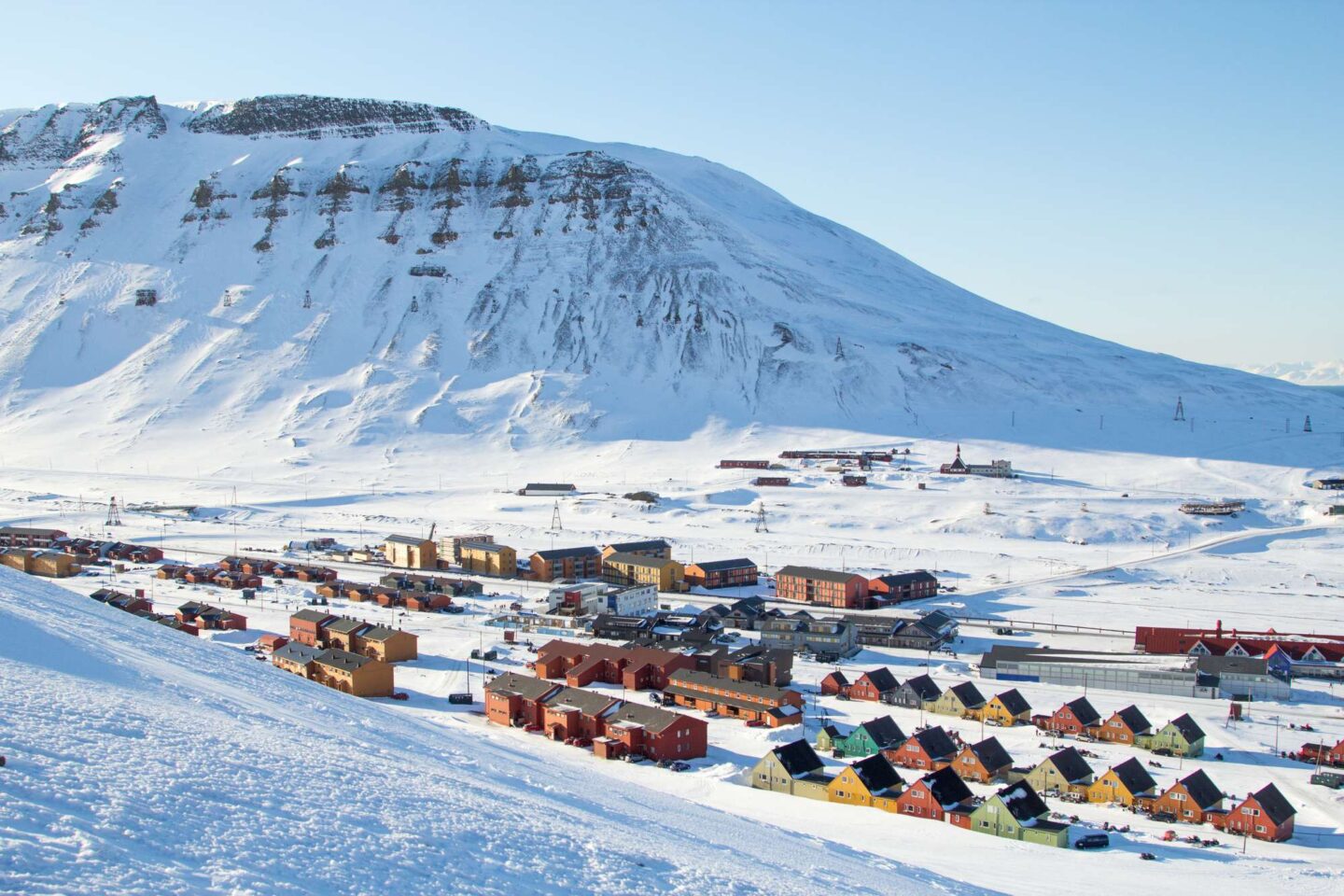 svalbard longyearbyen town view istk