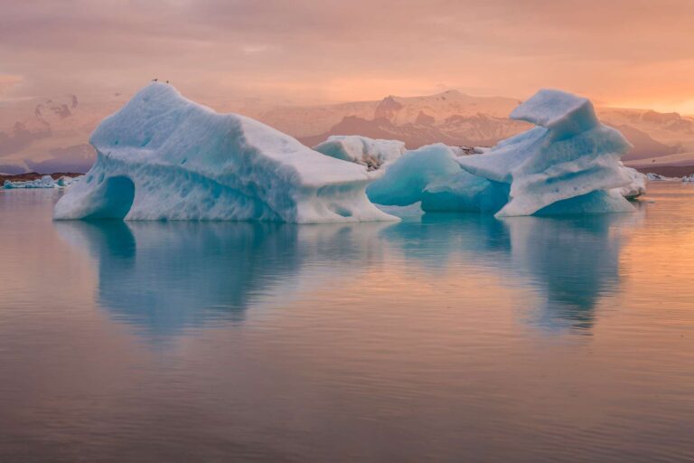 iceland jokulsarlon iceberg reflection at sunset rth