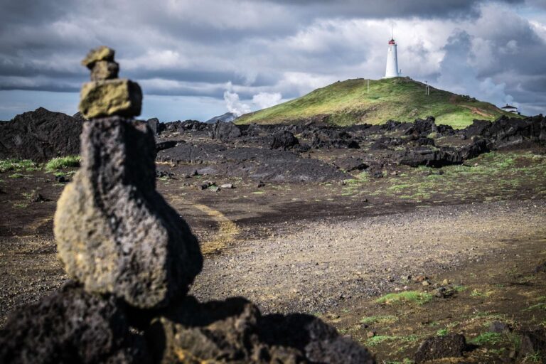 iceland reykjanes peninsula reykjanesviti lighthouse istk
