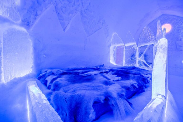 norway finnmark alta sorrisniva igloo hotel ice room