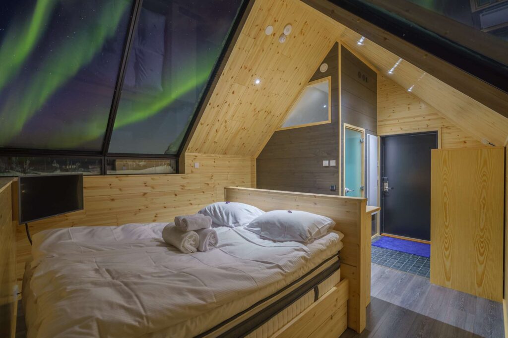 star arctic hotel aurora glass cabin