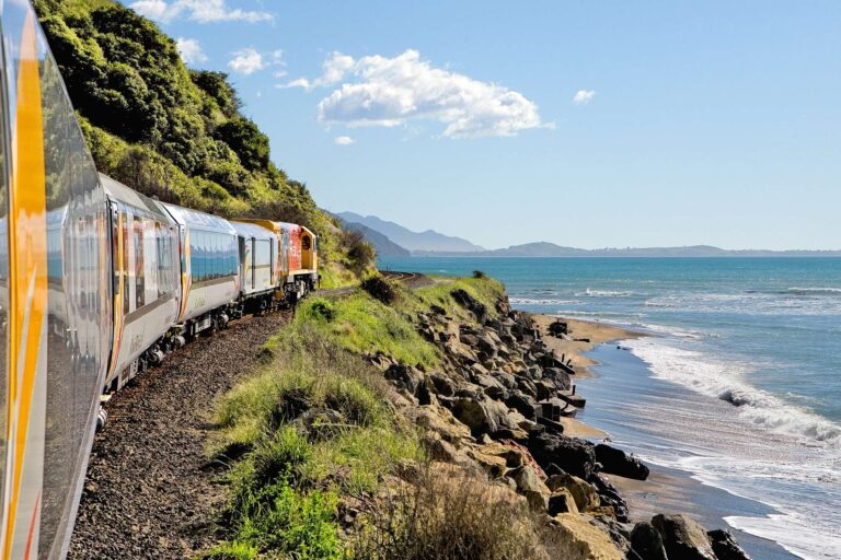 new zealand kiwi rail coastal pacific train cct