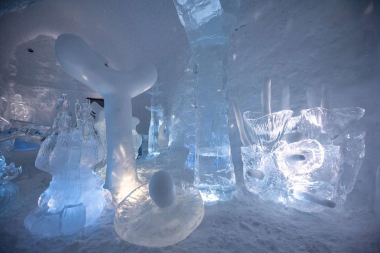 icehotel365 deluxe suite kodex maximus ice sculptures ak