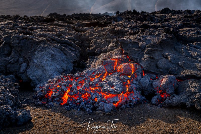 iceland new lava fagradalsfjall eruption apr21 by rth sigurdsson