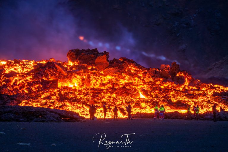 iceland photographers at fagradalsfjall eruption apr21 by rth sigurdsson