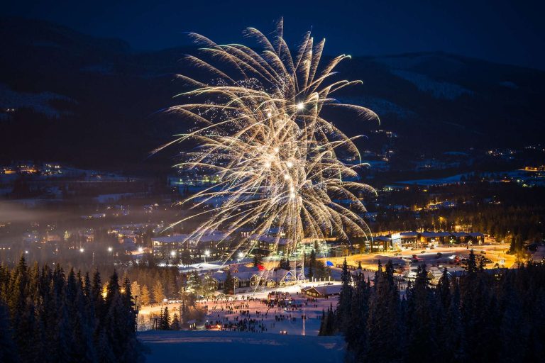 norway new years eve fireworks trysil ski resort skiscan