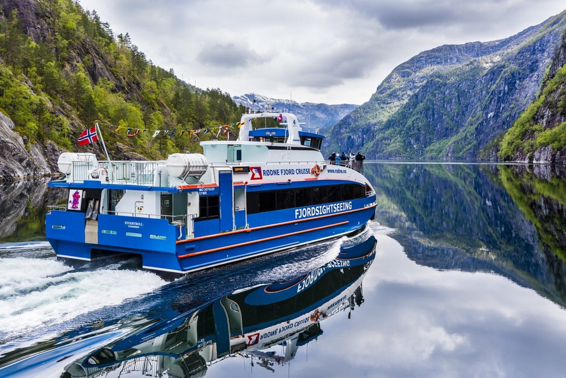 norway fjords rodne fjord cruise Bergen Mostraumen
