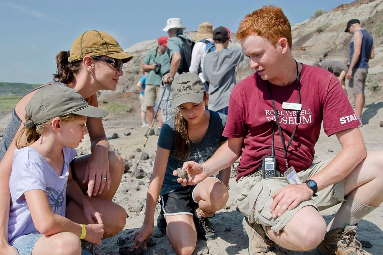 canada kids learning about dinosaur fossils at drumheller ta
