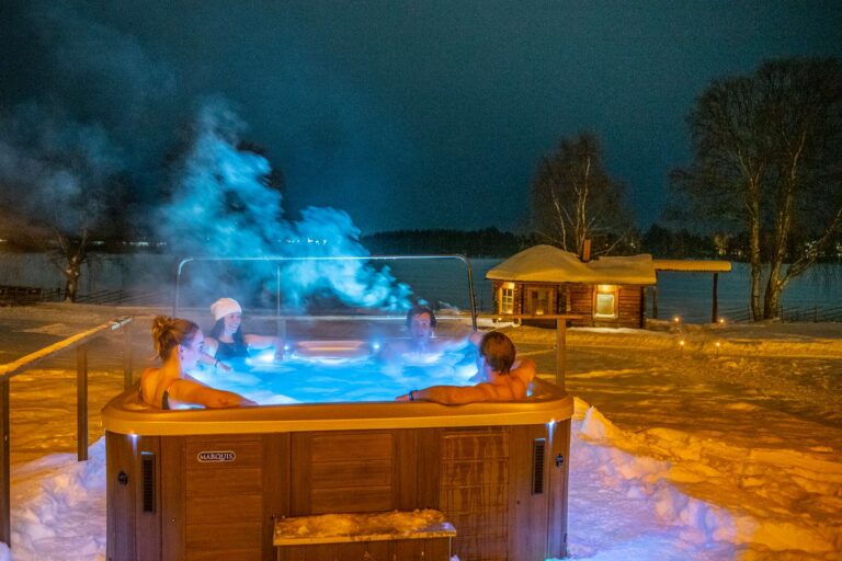 grand arctic hotel outdoor hot tub