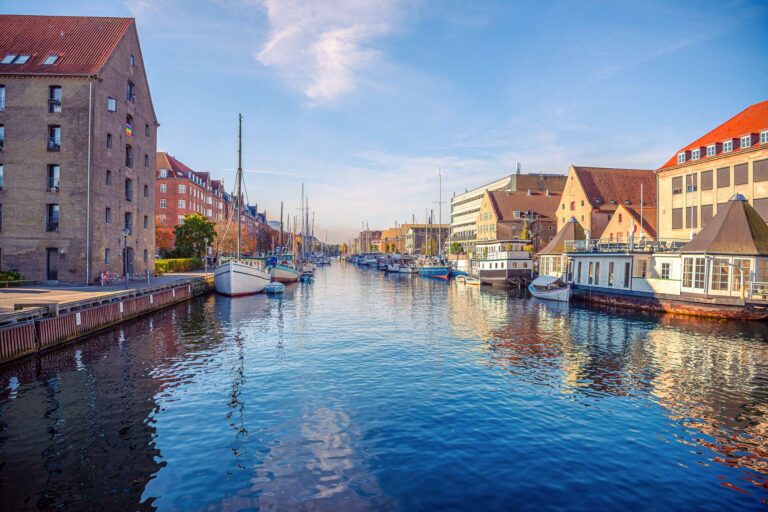 denmark copenhagen christianshavn canal istk