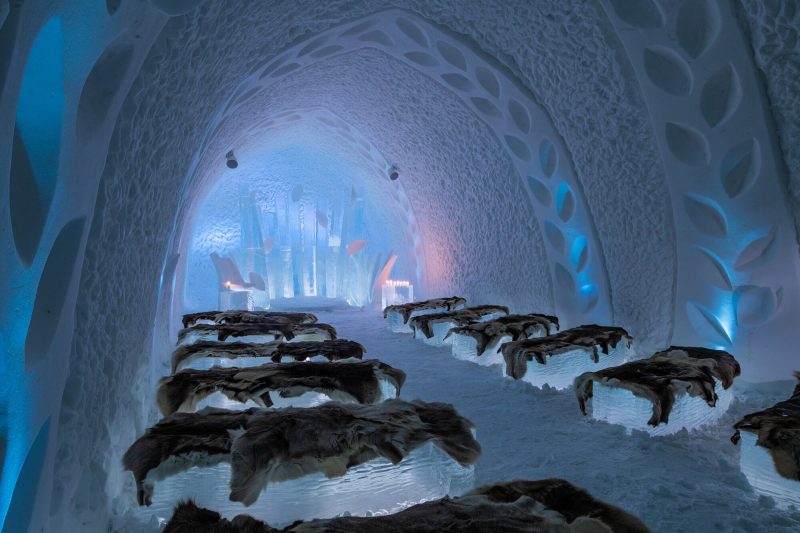 icehotel33 ceremony hall embrace by wouter biegelaar and viktor tsarski ak