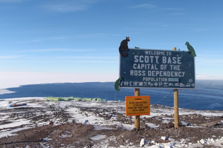 heritage expeditions ross sea scott base 2000x1333 Compressed