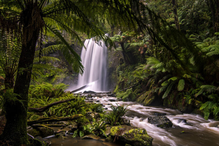 australia-victoria-hopetoun-falls-great-otway-national-park-istk
