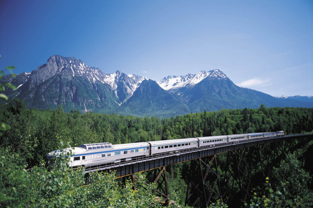 canada-via-rail-train-mountains