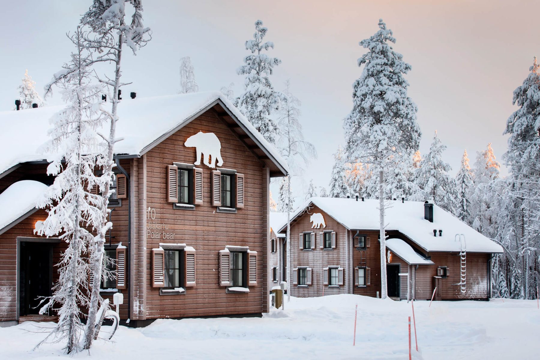 finnish-lapland-ranua-villas-exterior-rwp