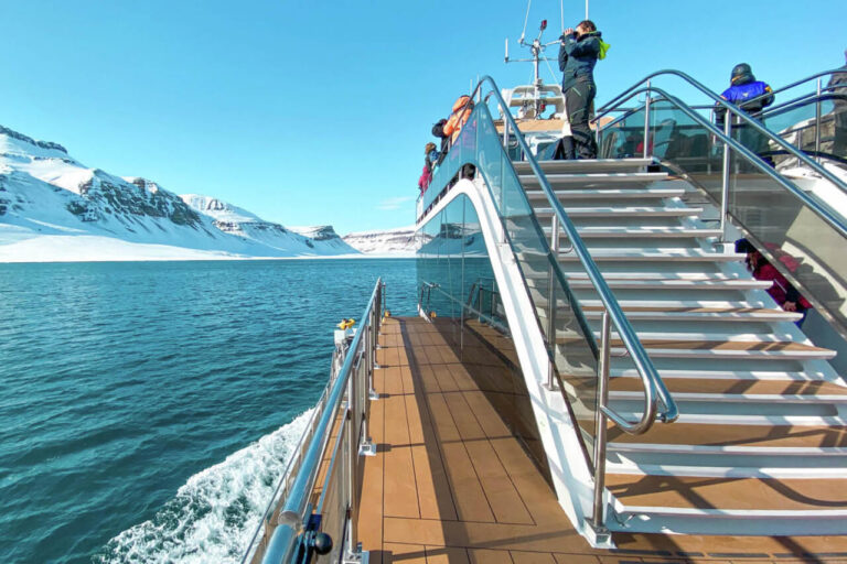 wildlife-and-glacier-cruise-svalbard