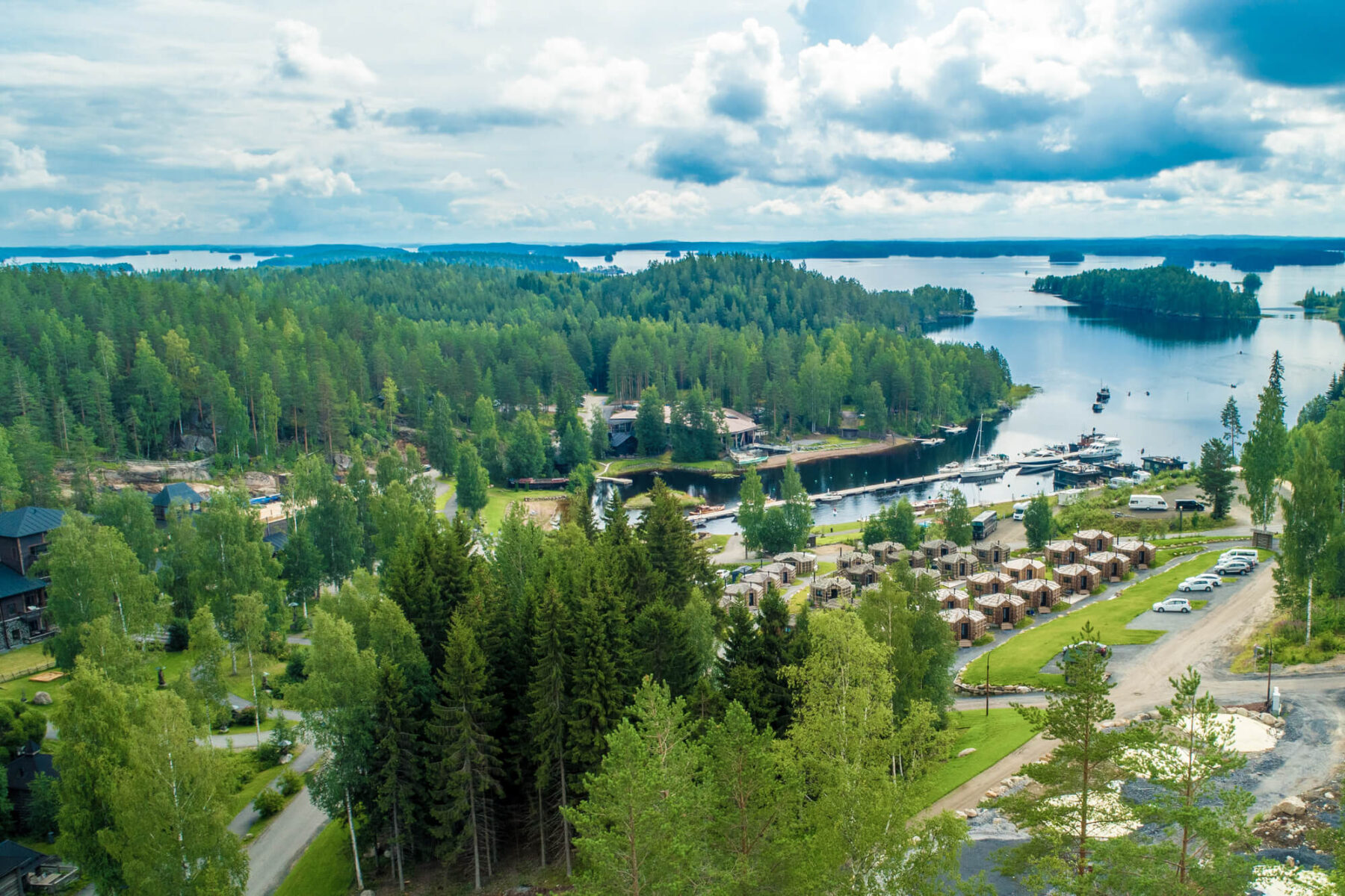 järvisydän-resort-to-the-lake