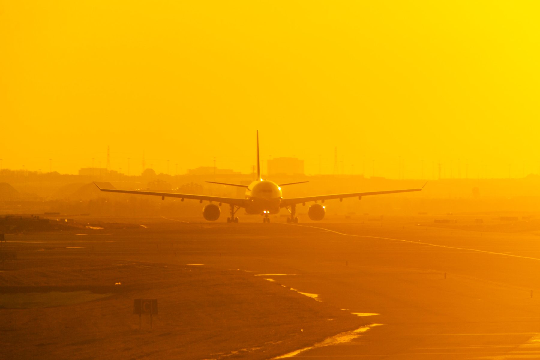 canada ontario sunset plane toronto pearson airport istk