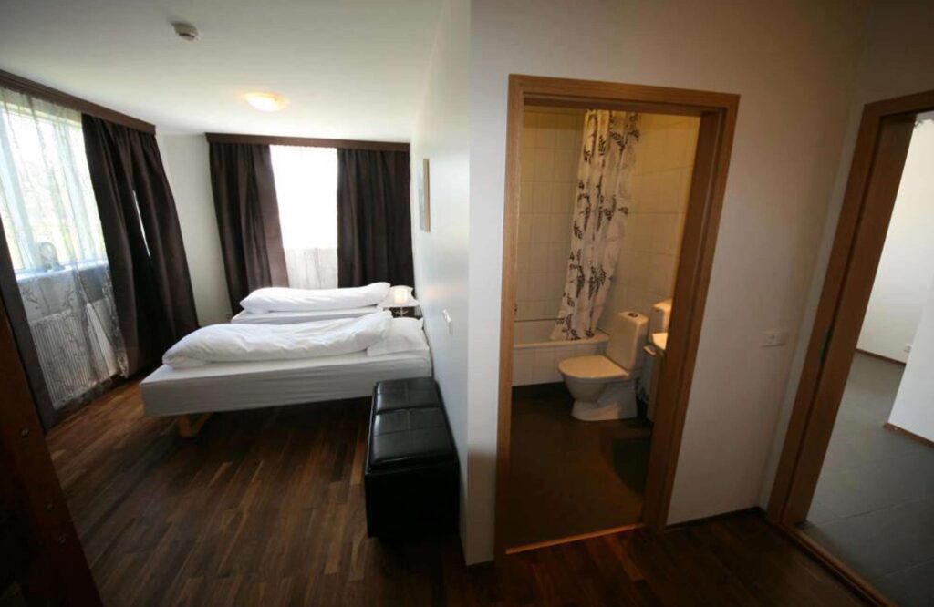 edu iceland hotel husavik bedroom2
