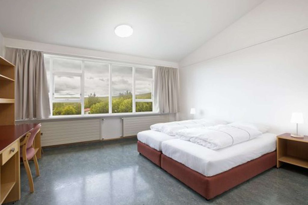 edu iceland hotel IKI bedroom