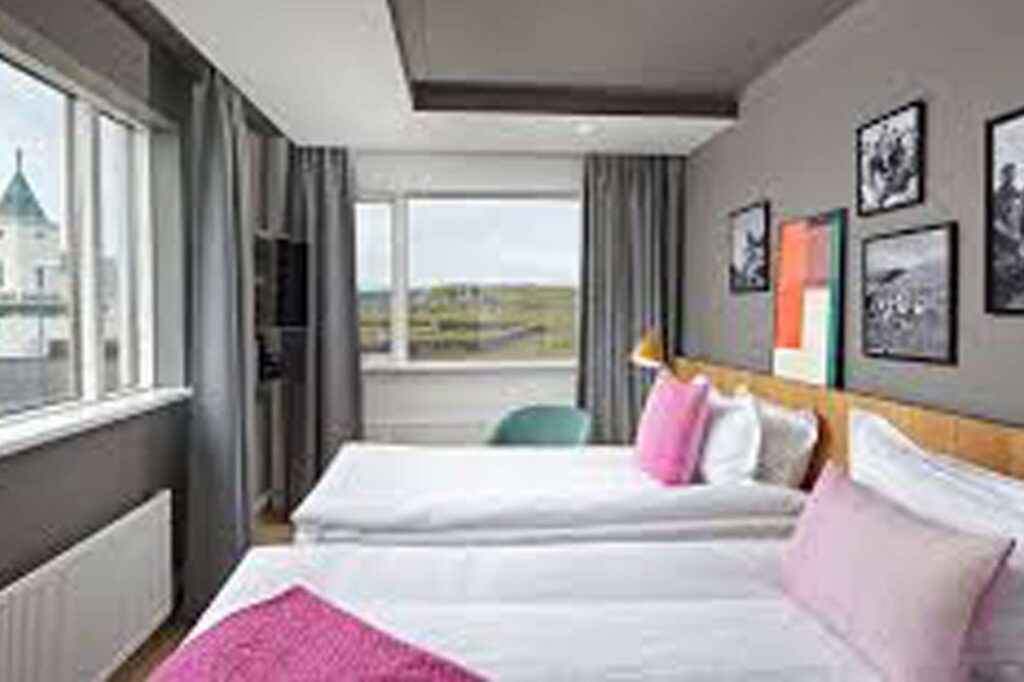 edu iceland hotel Myvatn bedroom