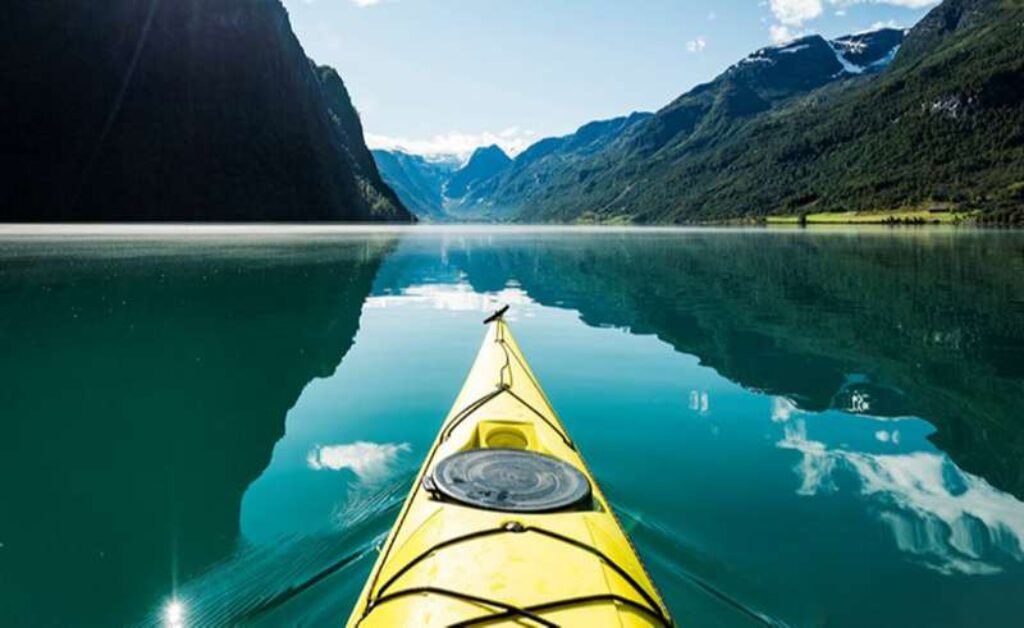 bergen gloppen hotel kayaking gloppen fjord