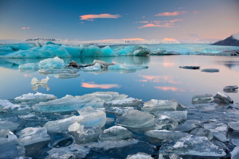 iceland south east jokulsarlon icebergs istk